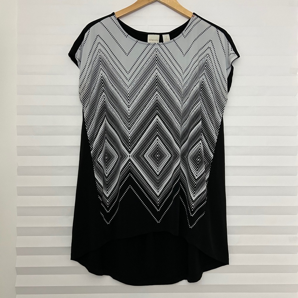 Chicos Geometric Diamond Print High Low Tunic Top Black White Size 2 Large